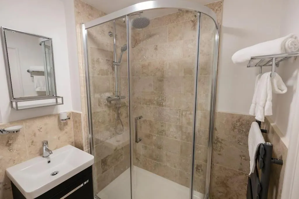 Regency Style Marvel Apartment GLOUCESTERSHIRE 0*,  United Kingdom