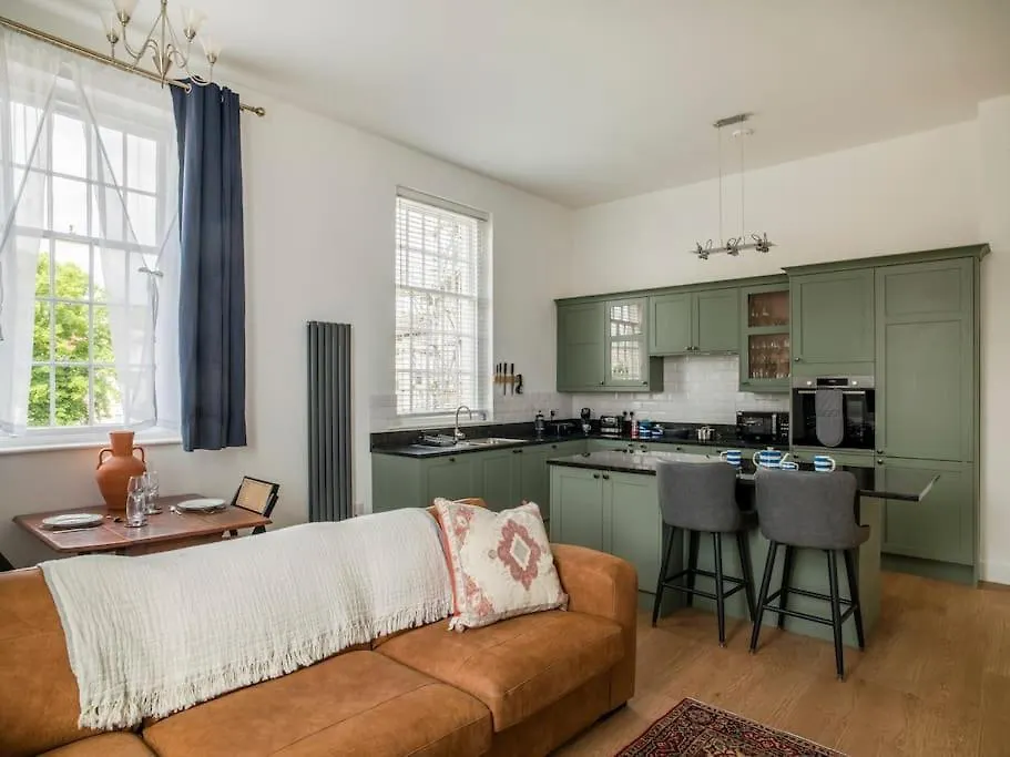 Regency Style Marvel Apartment GLOUCESTERSHIRE